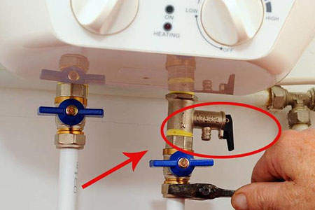 热水器泄压阀漏水怎么解决，4个处理办法